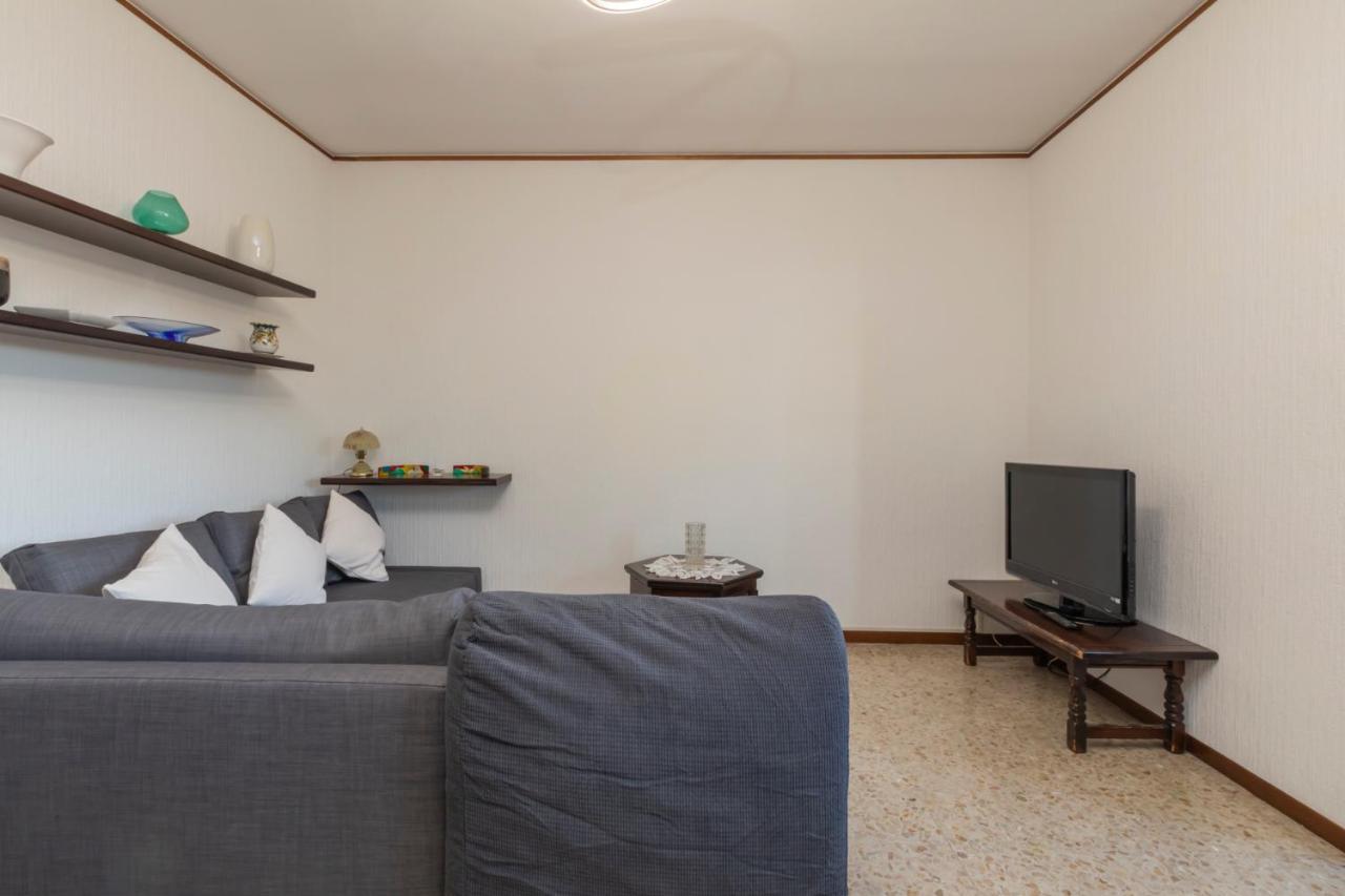 I Host Apartment - Ande 12 Milan Luaran gambar