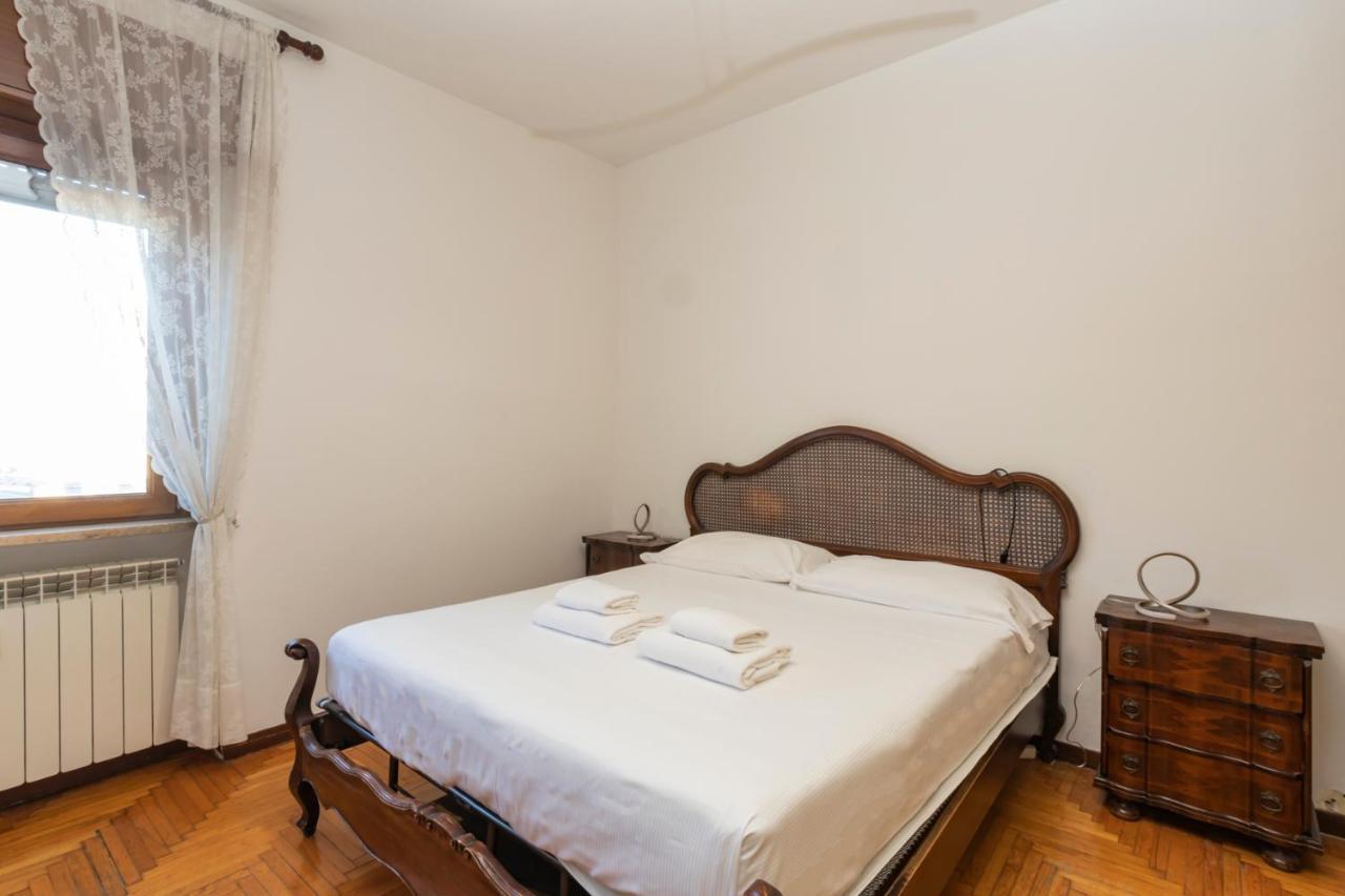 I Host Apartment - Ande 12 Milan Luaran gambar